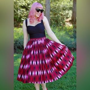 Pinup Couture Jenny skirt in Burgundy Harlequin